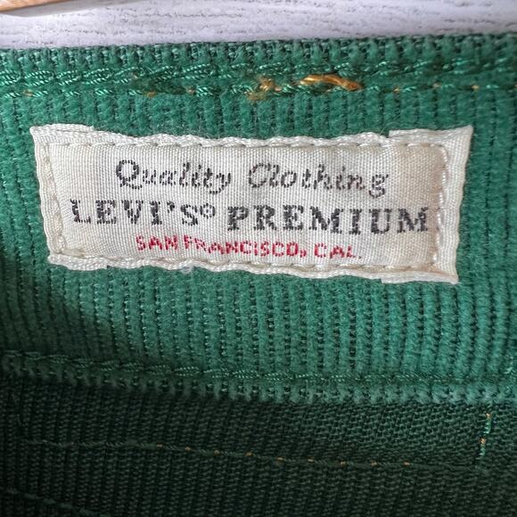 Levis Pants Womens Size 25 Kelly Green Wedgie Straight Corduroy Button Fly - Picture 14 of 16